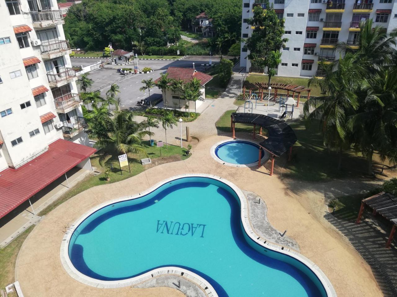 Pd Homestay Laguna / Ocean Apartment Port Dickson Exterior photo